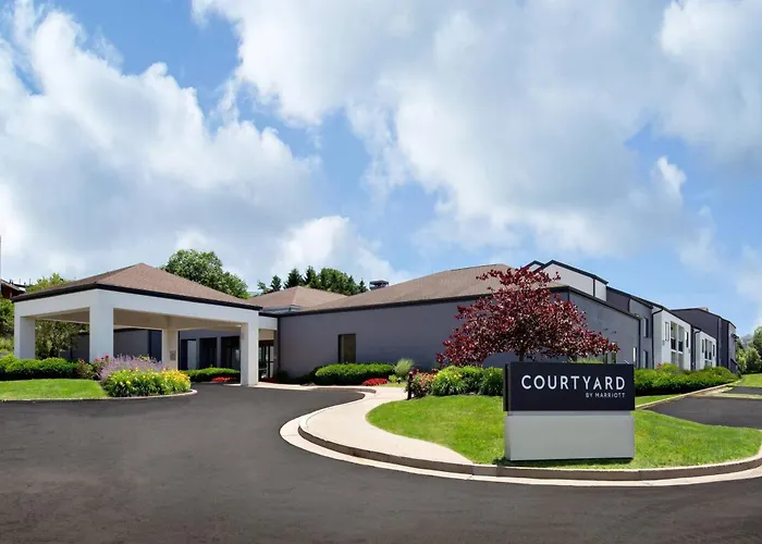 Courtyard By Marriott Pittsburgh Airport