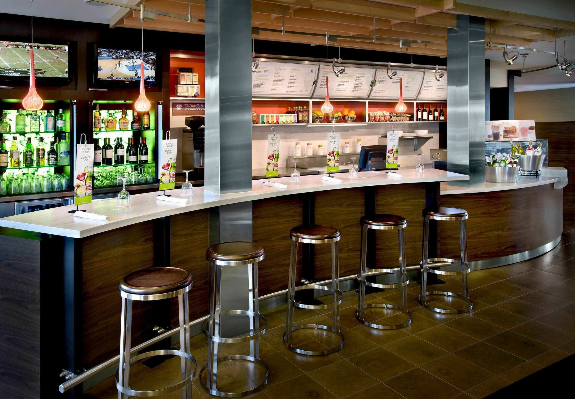 Hotel Courtyard By Marriott Pittsburgh Airport 3*