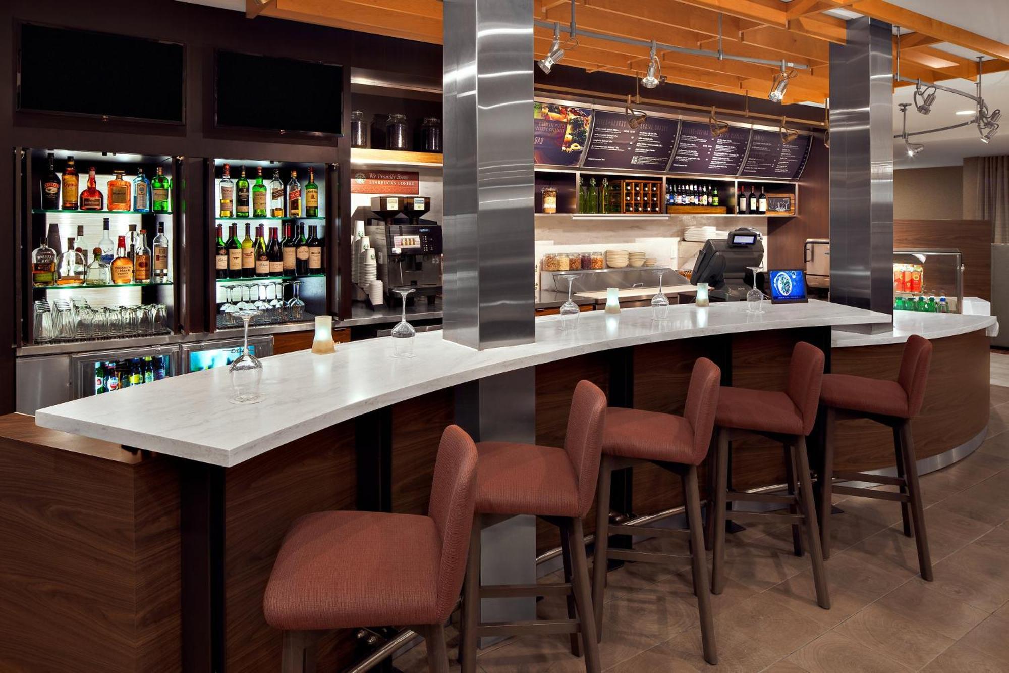 Courtyard By Marriott Pittsburgh Airport Coraopolis