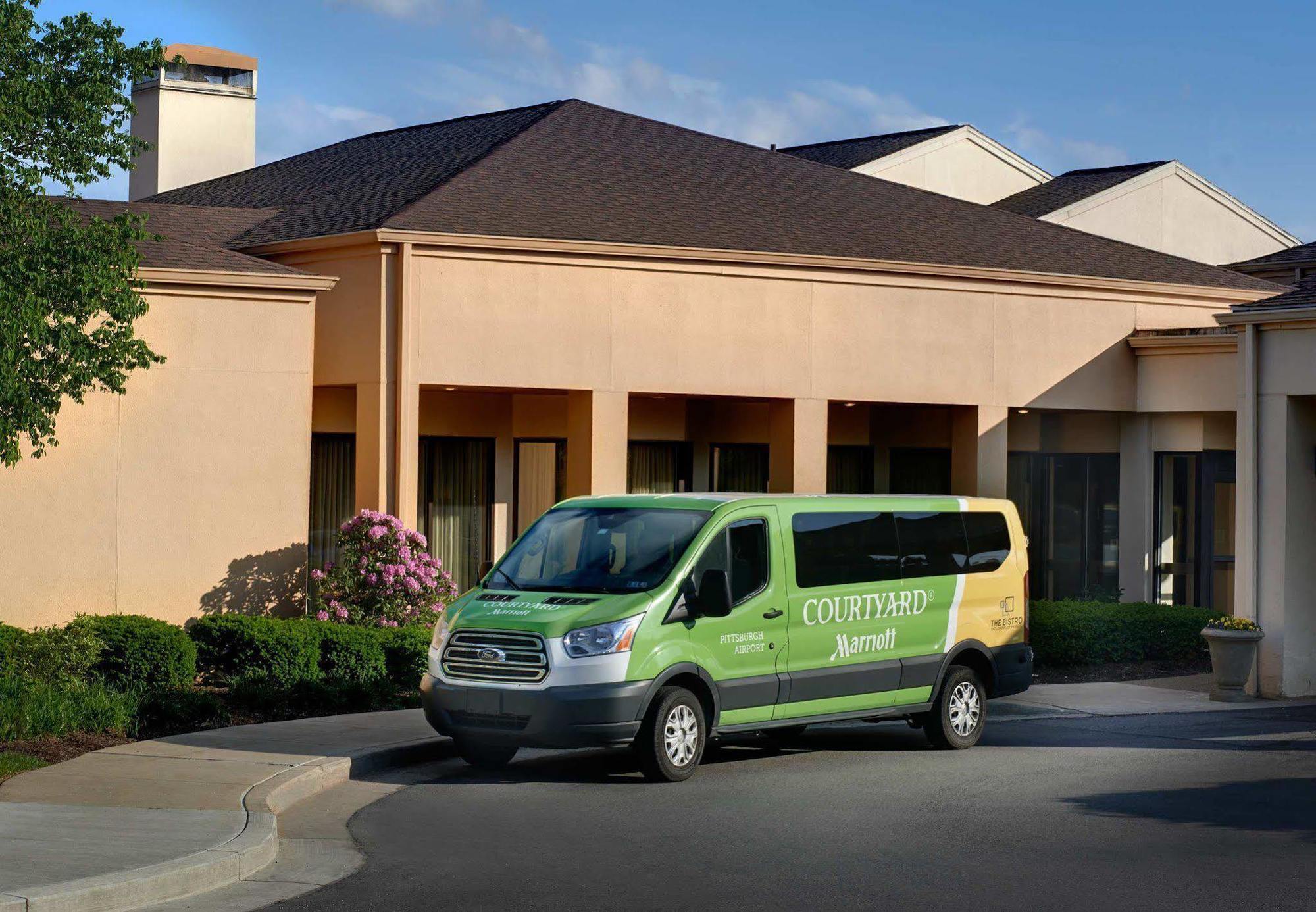 Courtyard By Marriott Pittsburgh Airport Hotel Coraopolis